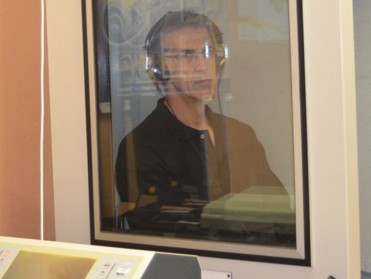 Stefan Voltz bei der CI-Therapie
